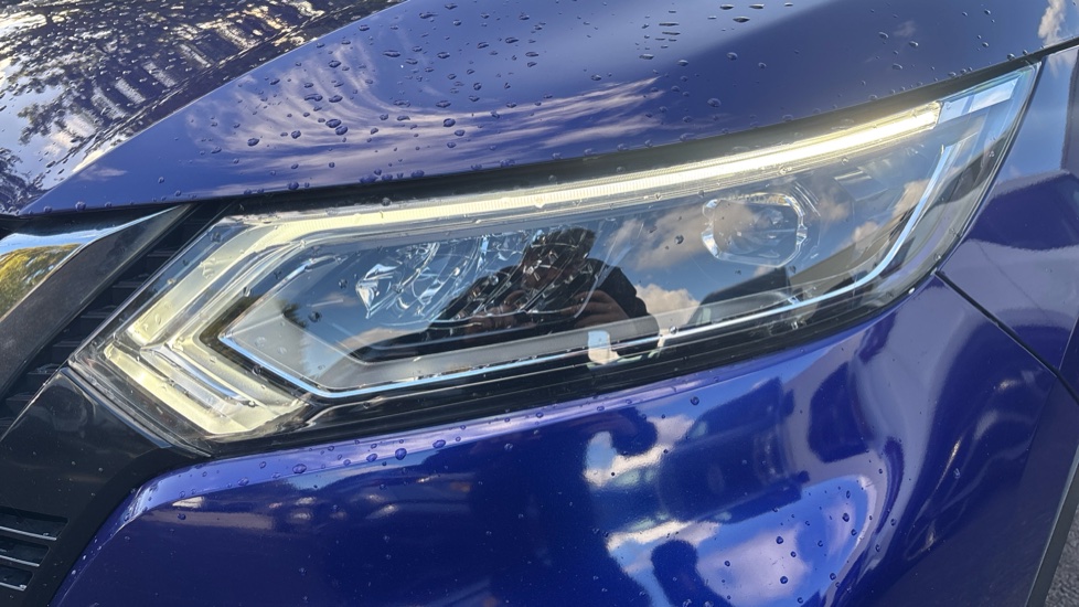 Nissan Qashqai 1.5 dCi Tekna 5dr Diesel Hatchback - Image 8