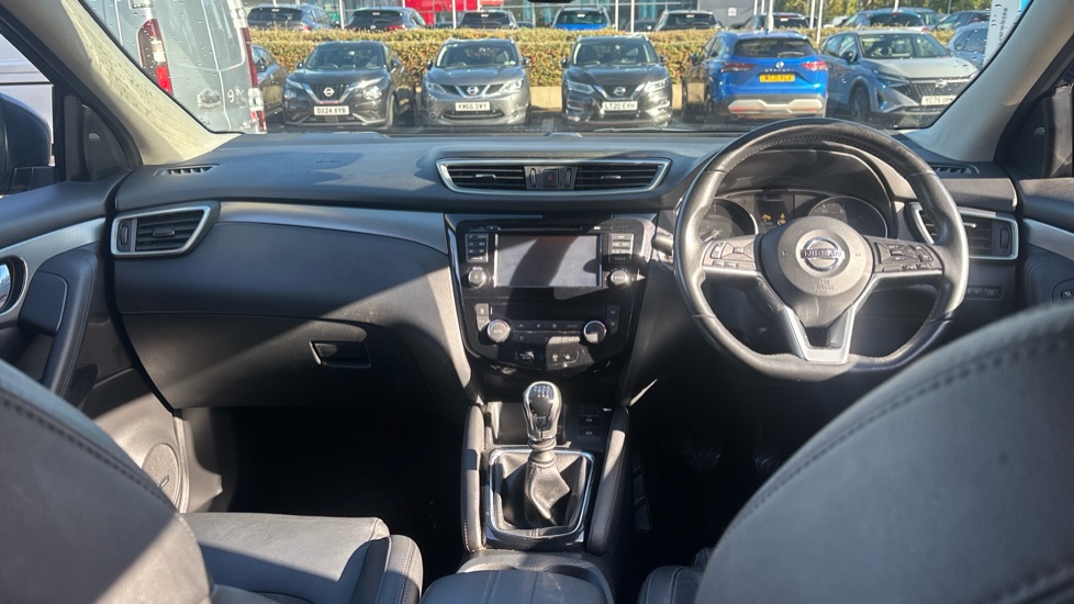 Nissan Qashqai 1.5 dCi Tekna 5dr Diesel Hatchback - Image 10