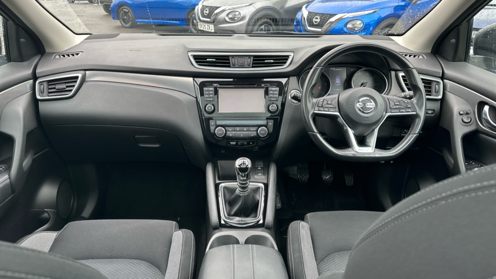 Nissan Qashqai 1.5 dCi 115 N-Connecta 5dr Diesel Hatchback - Image 10