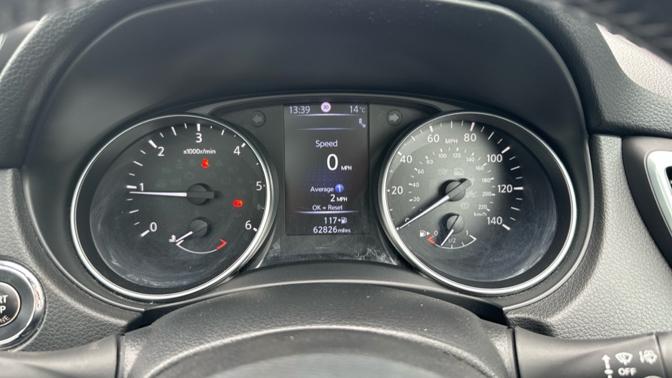 Nissan Qashqai 1.5 dCi 115 N-Connecta 5dr Diesel Hatchback - Image 18