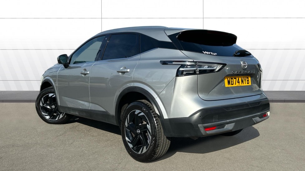 Nissan Qashqai 1.3 DiG-T MH N-Connecta 5dr Petrol Hatchback - Image 2