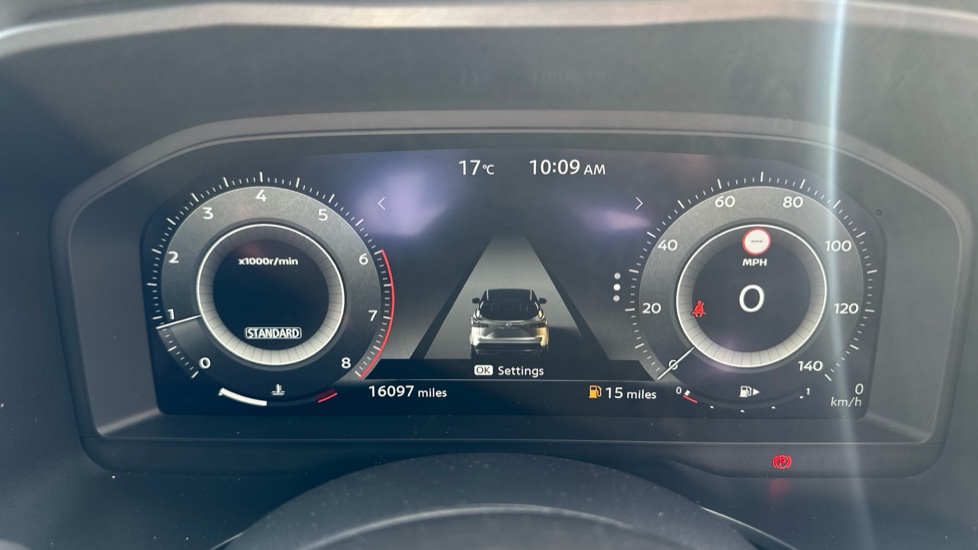 Nissan Qashqai 1.3 DiG-T MH N-Connecta 5dr Petrol Hatchback - Image 21