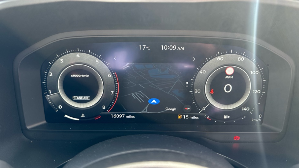 Nissan Qashqai 1.3 DiG-T MH N-Connecta 5dr Petrol Hatchback - Image 24