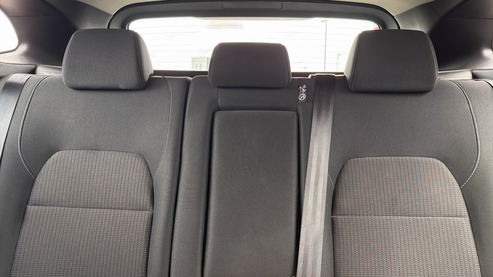 Nissan Qashqai 1.3 DiG-T MH Acenta Premium 5dr Petrol Hatchback - Image 15