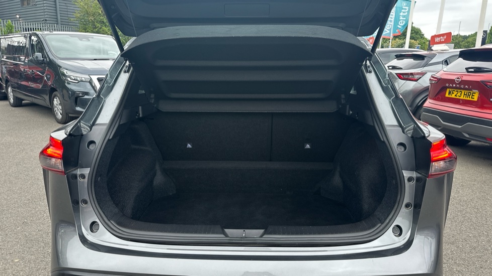 Nissan Qashqai 1.5 E-Power Acenta Premium 5dr Auto Hybrid Hatchback - Image 4