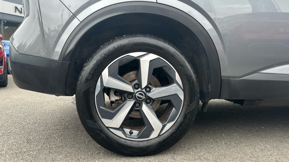 Nissan Qashqai 1.5 E-Power Acenta Premium 5dr Auto Hybrid Hatchback - Image 7