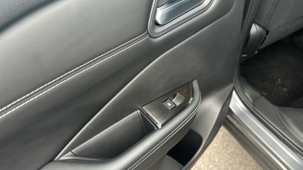 Nissan Qashqai 1.5 E-Power Acenta Premium 5dr Auto Hybrid Hatchback - Image 22