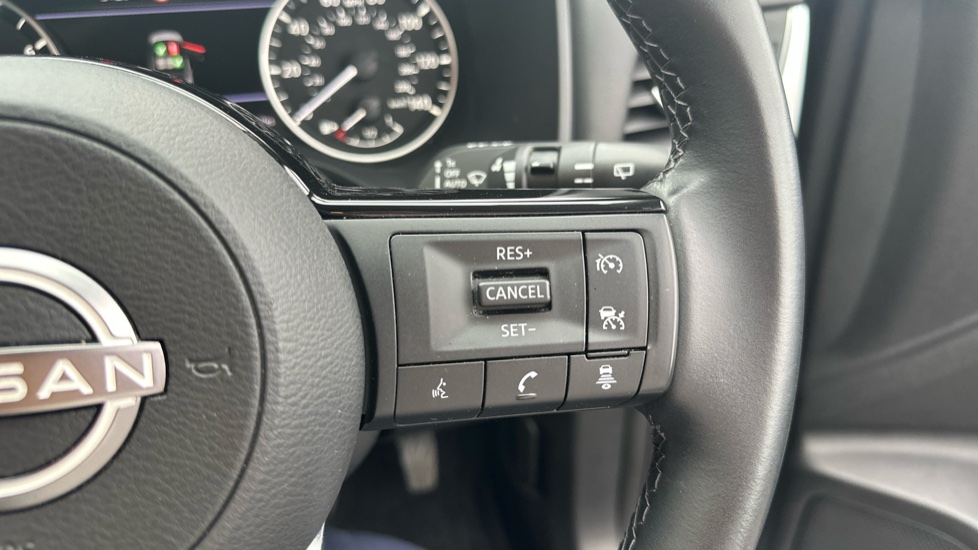 Nissan Qashqai 1.5 E-Power Acenta Premium 5dr Auto Hybrid Hatchback - Image 26