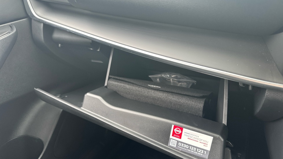 Nissan Qashqai 1.5 E-Power Acenta Premium 5dr Auto Hybrid Hatchback - Image 39
