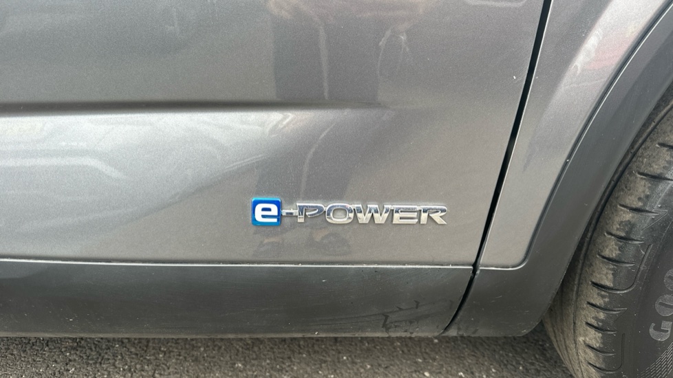 Nissan Qashqai 1.5 E-Power Acenta Premium 5dr Auto Hybrid Hatchback - Image 40