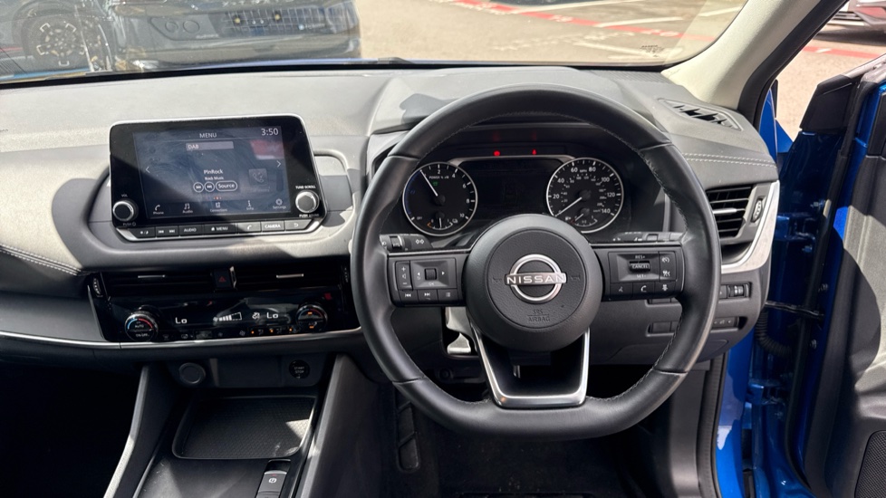 Nissan Qashqai 1.5 E-Power Acenta Premium 5dr Auto Hybrid Hatchback - Image 10