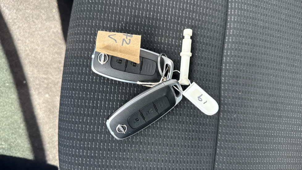 Nissan Qashqai 1.5 E-Power Acenta Premium 5dr Auto Hybrid Hatchback - Image 20