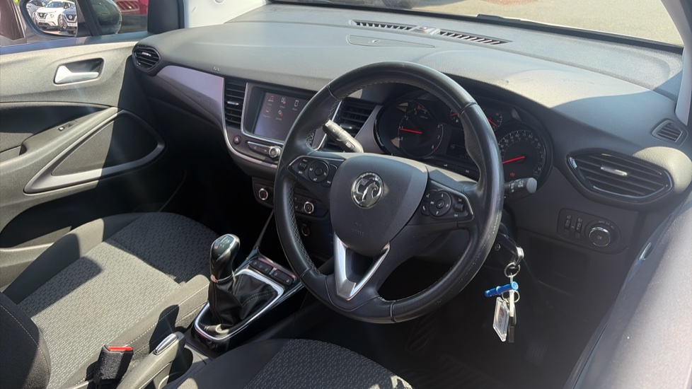 Vauxhall Crossland 1.2 Design 5dr Petrol Hatchback - Image 11