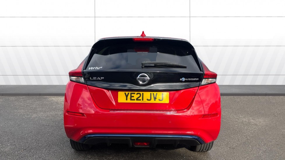 Nissan LEAF 110kW Tekna 40kWh 5dr Auto Electric Hatchback - Image 6