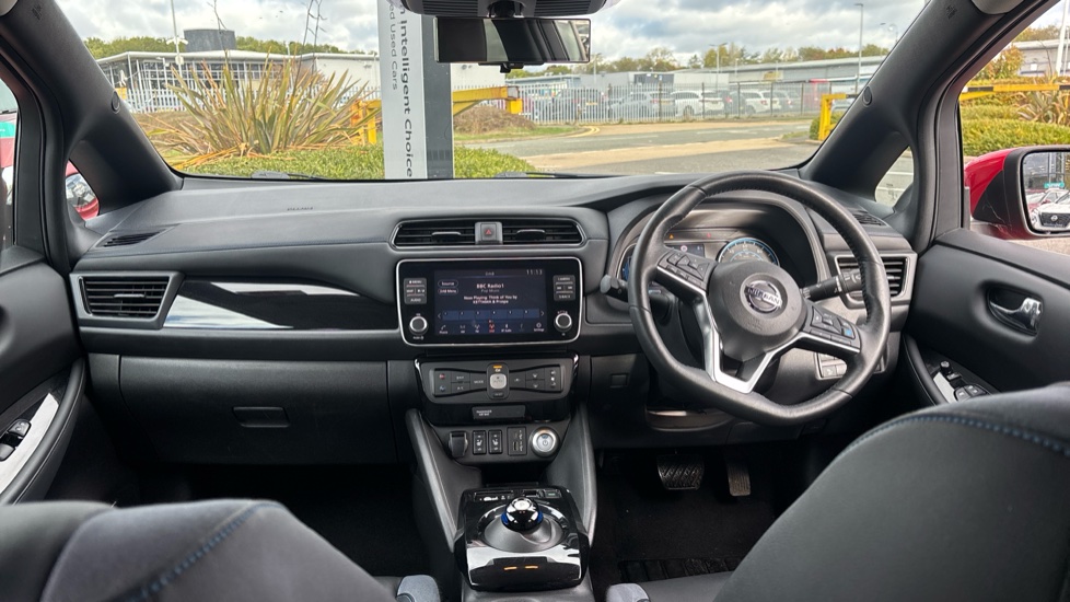 Nissan LEAF 110kW Tekna 40kWh 5dr Auto Electric Hatchback - Image 10
