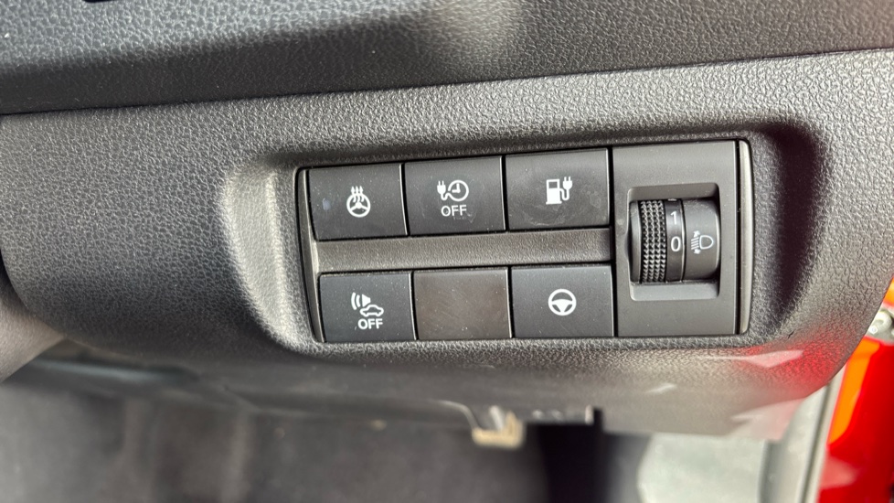 Nissan LEAF 110kW Tekna 40kWh 5dr Auto Electric Hatchback - Image 22