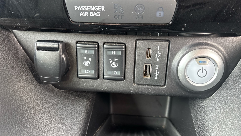 Nissan LEAF 110kW Tekna 40kWh 5dr Auto Electric Hatchback - Image 27