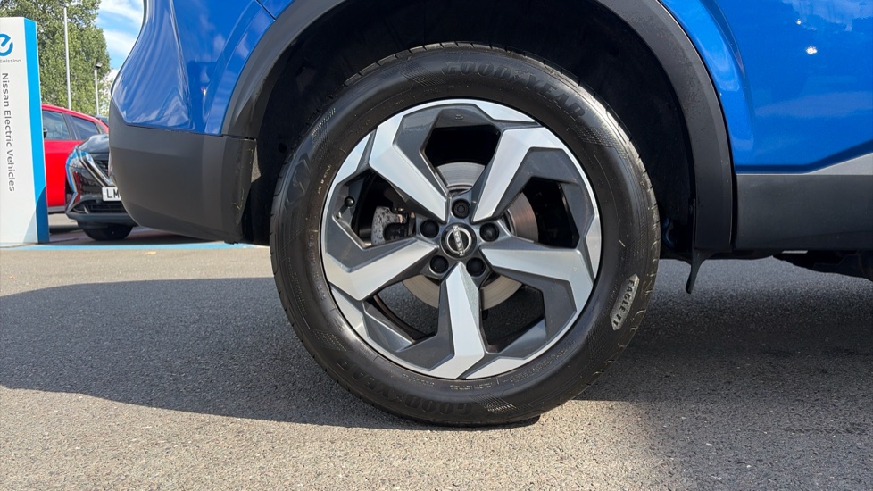 Nissan Qashqai 1.3 DiG-T MH 158 N-Connecta 5dr Xtronic Petrol Hatchback - Image 7