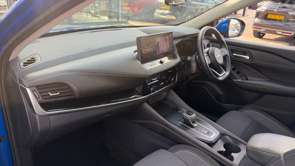 Nissan Qashqai 1.3 DiG-T MH 158 N-Connecta 5dr Xtronic Petrol Hatchback - Image 9
