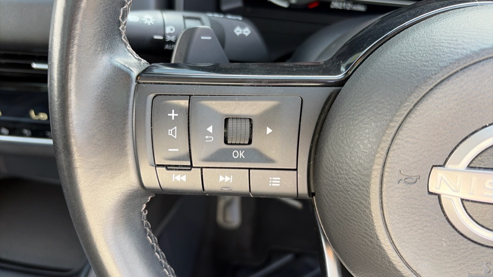 Nissan Qashqai 1.3 DiG-T MH 158 N-Connecta 5dr Xtronic Petrol Hatchback - Image 37