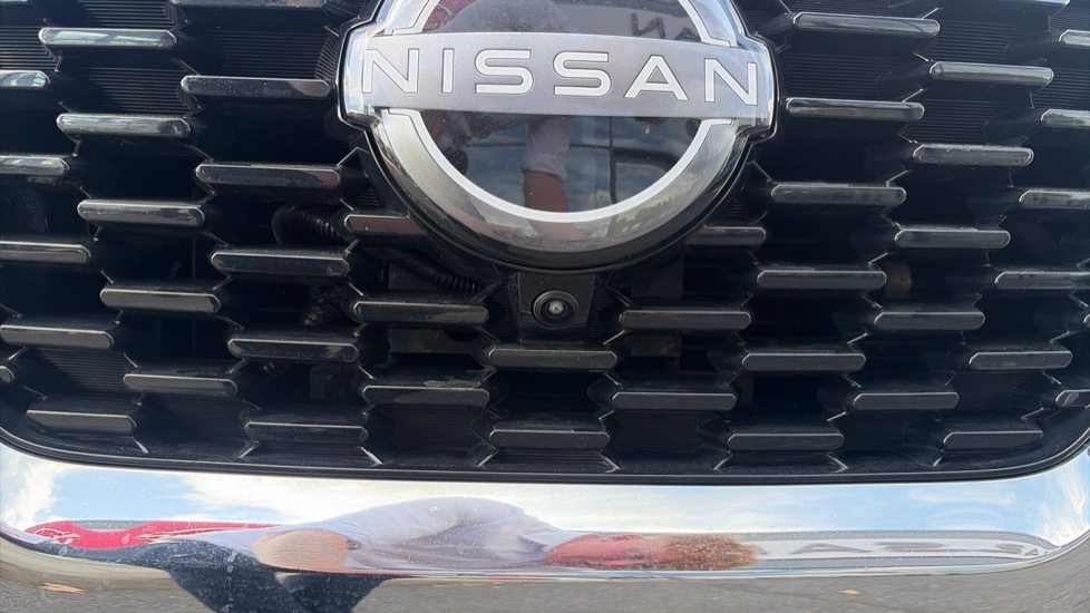 Nissan Qashqai 1.3 DiG-T MH 158 N-Connecta 5dr Xtronic Petrol Hatchback - Image 50