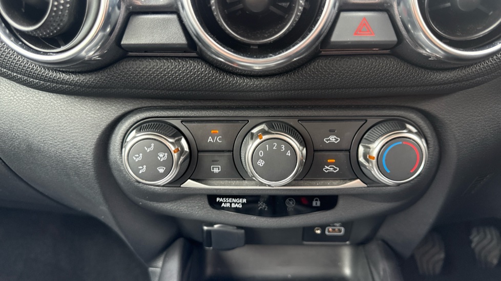 Nissan Juke 1.0 DiG-T 114 Acenta 5dr Petrol Hatchback - Image 34