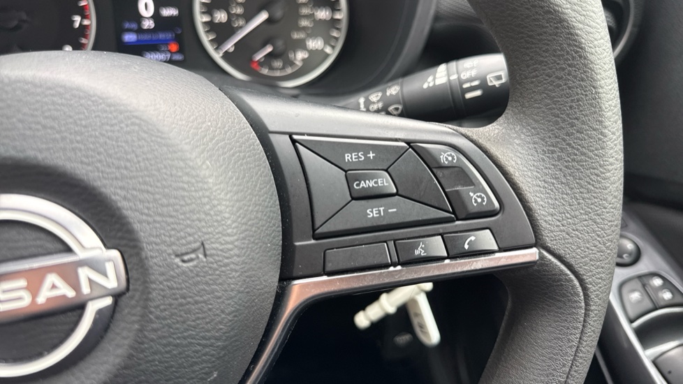 Nissan Juke 1.0 DiG-T 114 Acenta 5dr Petrol Hatchback - Image 39