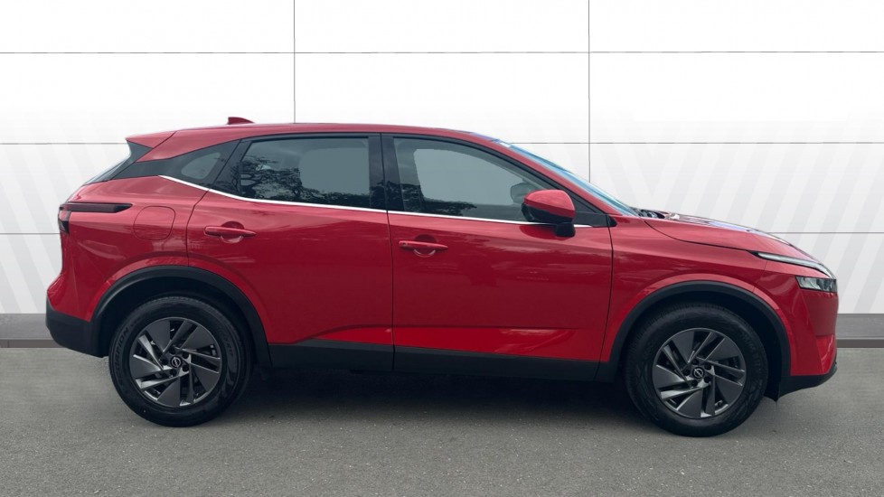 Nissan Qashqai 1.3 DiG-T MH Acenta Premium 5dr Petrol Hatchback - Image 5