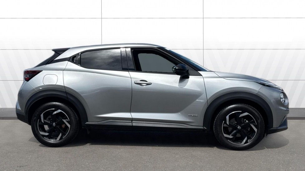 Nissan Juke 1.6 Hybrid N-Connecta 5dr Auto Hybrid Hatchback - Image 5