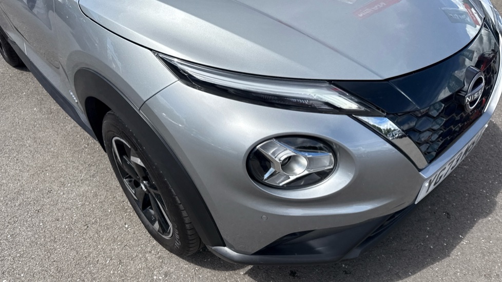 Nissan Juke 1.6 Hybrid N-Connecta 5dr Auto Hybrid Hatchback - Image 8