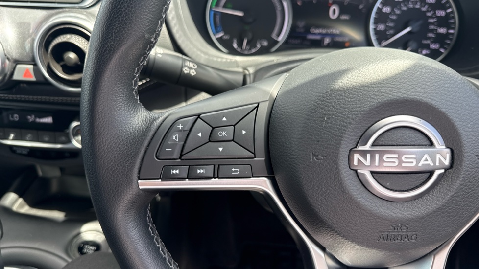 Nissan Juke 1.6 Hybrid N-Connecta 5dr Auto Hybrid Hatchback - Image 37
