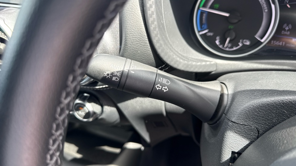Nissan Juke 1.6 Hybrid N-Connecta 5dr Auto Hybrid Hatchback - Image 40
