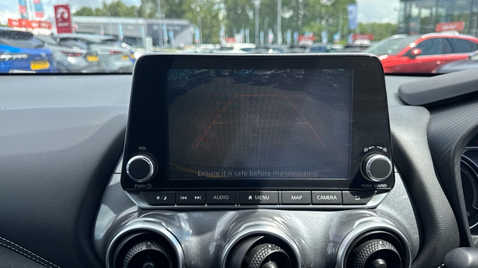 Nissan Juke 1.6 Hybrid N-Connecta 5dr Auto Hybrid Hatchback - Image 48