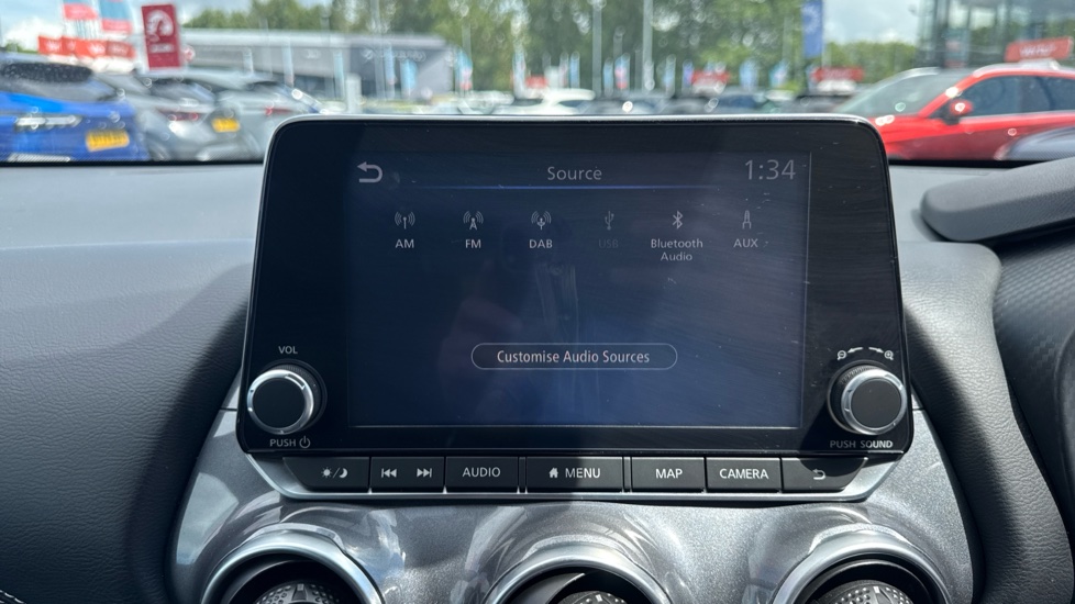 Nissan Juke 1.6 Hybrid N-Connecta 5dr Auto Hybrid Hatchback - Image 50