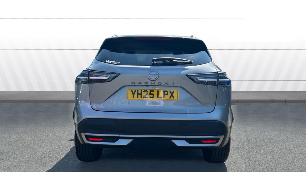 Nissan Qashqai 1.3 DiG-T MH N-Connecta 5dr Petrol Hatchback - Image 6