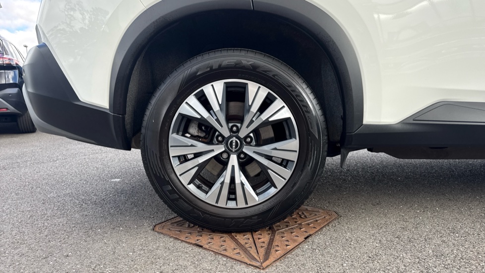 Nissan X-Trail 1.5 E-Power 204 Acenta Premium 5dr Xtronic Hybrid Station Wagon - Image 7