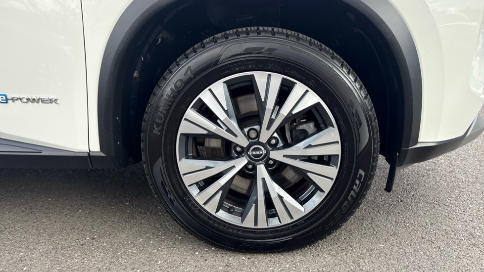 Nissan X-Trail 1.5 E-Power 204 Acenta Premium 5dr Xtronic Hybrid Station Wagon - Image 21