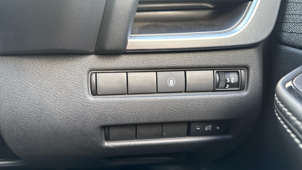 Nissan X-Trail 1.5 E-Power 204 Acenta Premium 5dr Xtronic Hybrid Station Wagon - Image 41