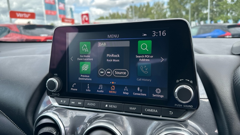 Nissan Juke 1.6 Hybrid N-Connecta 5dr Auto Hybrid Hatchback - Image 12