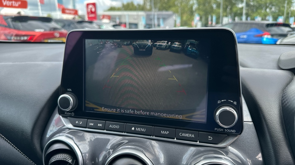 Nissan Juke 1.6 Hybrid N-Connecta 5dr Auto Hybrid Hatchback - Image 30