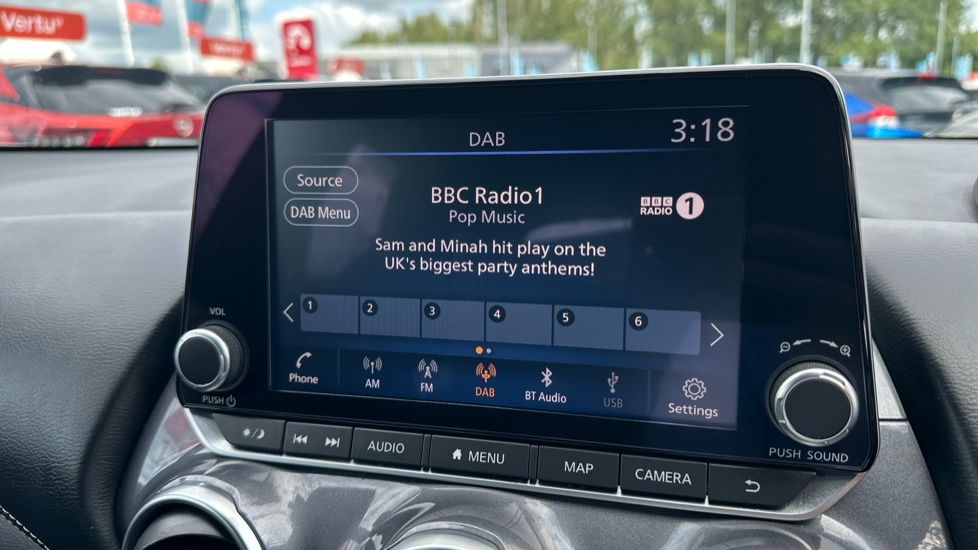 Nissan Juke 1.6 Hybrid N-Connecta 5dr Auto Hybrid Hatchback - Image 32