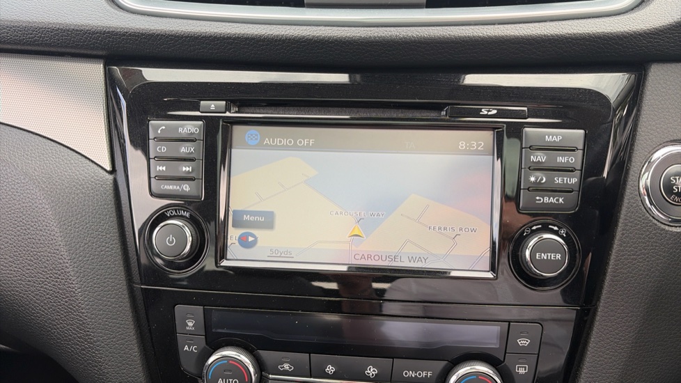 Nissan Qashqai 1.5 dCi 115 Tekna 5dr Diesel Hatchback - Image 12