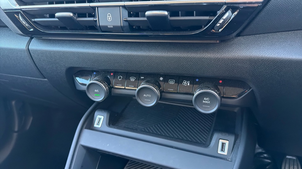 Citroen C4 1.2 PureTech [130] Sense Plus 5dr Petrol Hatchback - Image 26