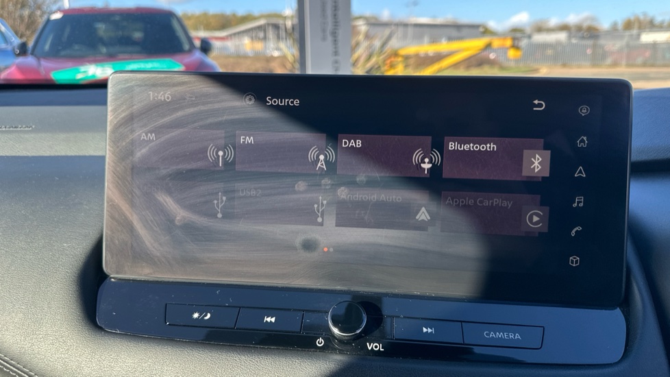 Nissan Qashqai 1.3 DiG-T MH 158 N-Connecta 5dr Xtronic Petrol Hatchback - Image 35