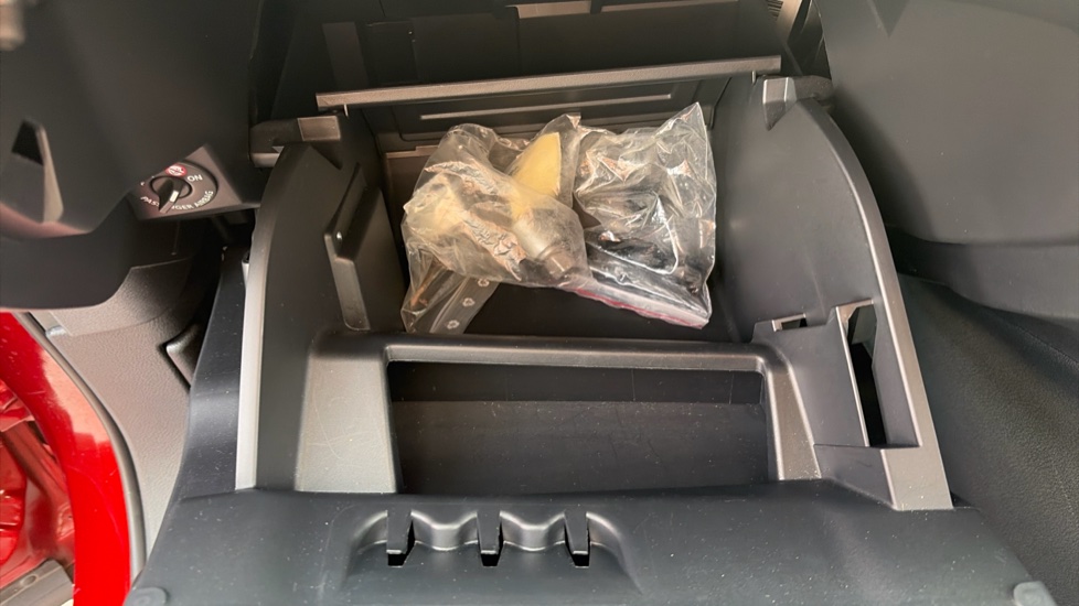 Nissan Juke 1.0 DiG-T 114 N-Connecta 5dr DCT Petrol Hatchback - Image 19