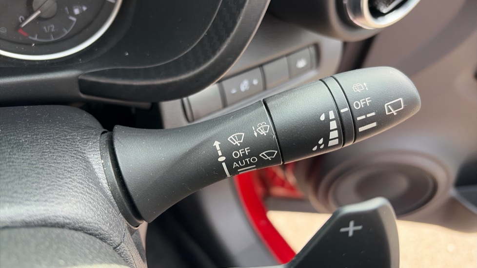 Nissan Juke 1.0 DiG-T 114 N-Connecta 5dr DCT Petrol Hatchback - Image 25