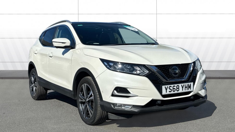 Nissan Qashqai 1.5 dCi 115 N-Connecta 5dr Diesel Hatchback - Image 1