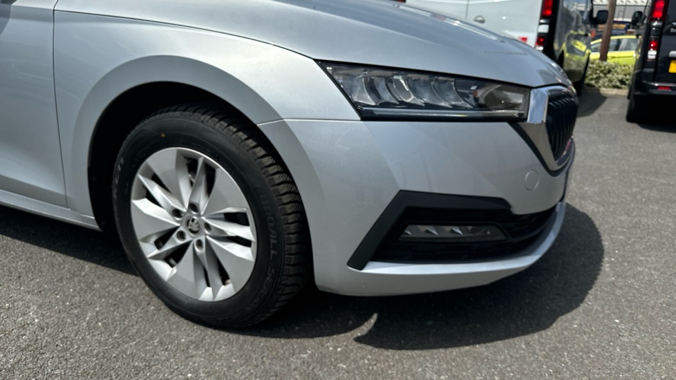 Skoda Octavia 2.0 TDI SE Technology 5dr Diesel Estate - Image 30