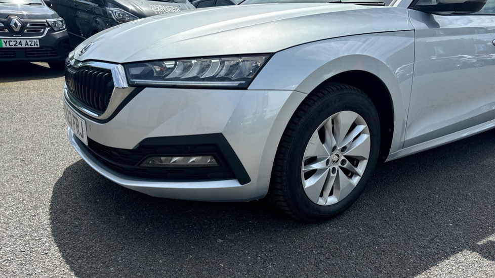 Skoda Octavia 2.0 TDI SE Technology 5dr Diesel Estate - Image 31