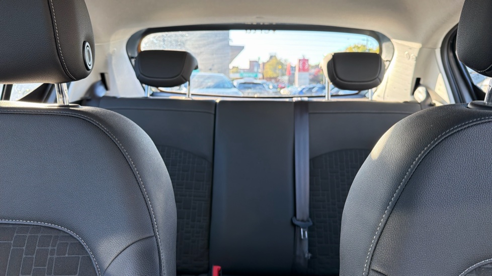 Vauxhall Corsa 1.4 ecoFLEX SE 5dr Petrol Hatchback - Image 15